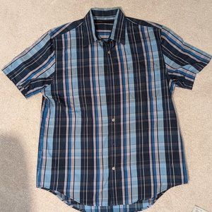 Perry Ellis Casual Button Down